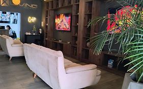 Xliving Host And Rooms